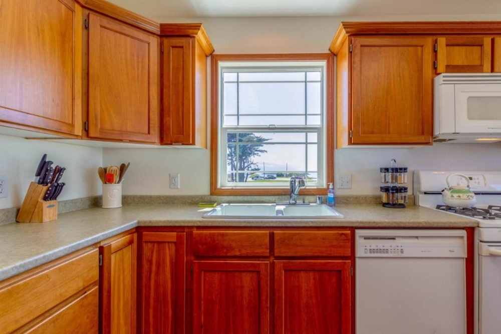 Crescent City Beach House Image 11