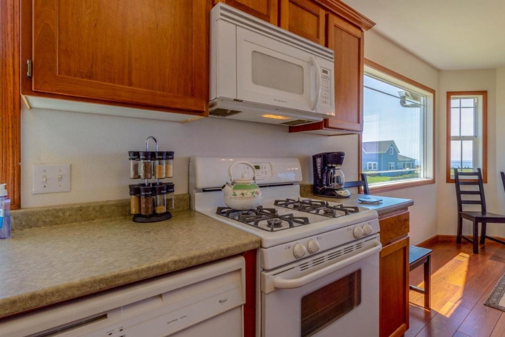 Crescent City Beach House Image 28